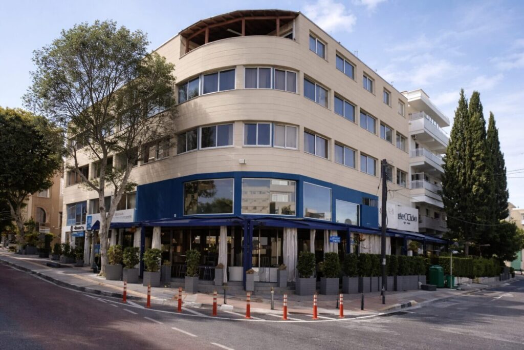 Building for sale (Ref: 3867)