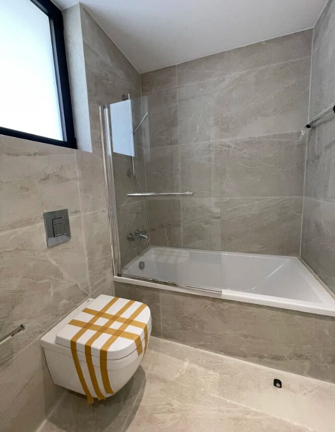 5-Bedroom Detached House (Ref: 2434)