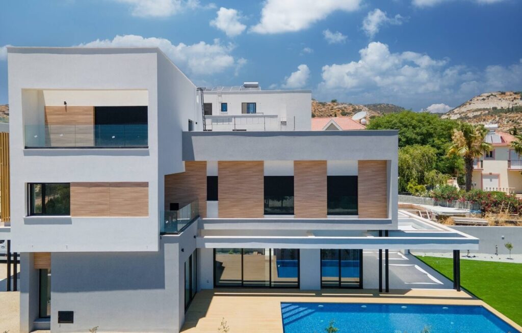 5-bedrooms  villa for sale (Ref: 1312)