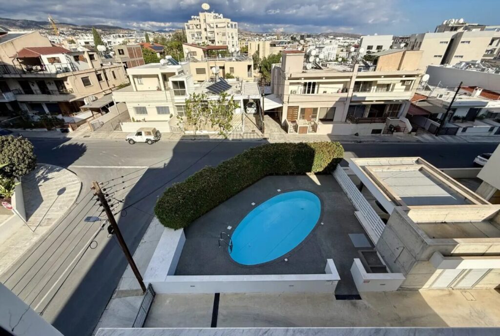 3-bedroom penthouse (Ref: 3717)