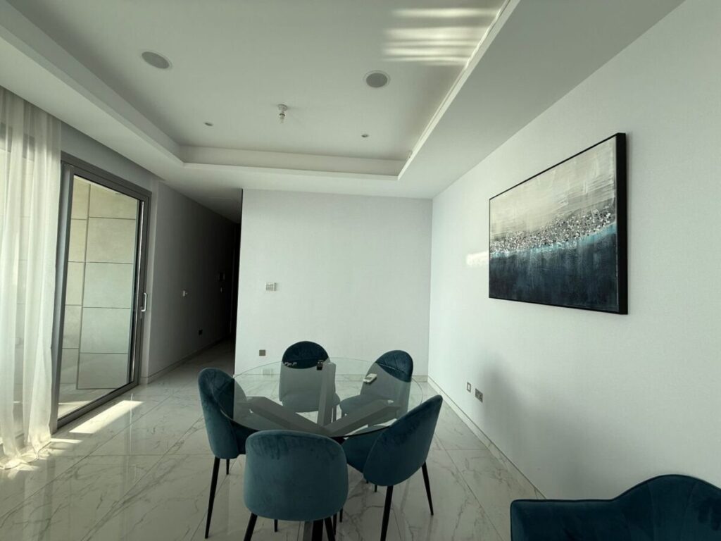 2-Bedrooms Apartment (Ref: 2290)