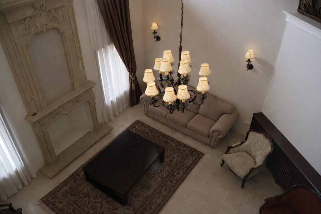 house for rent 9 bedrooms (Ref: 2509)