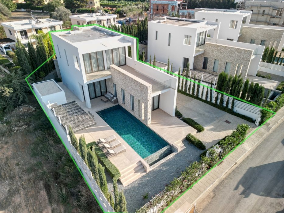 3 bedrooms villa (Ref: 4556)