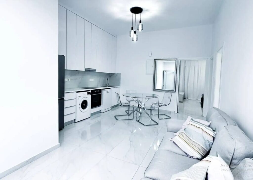 2-Bedrooms Apartment (Ref: 2405)