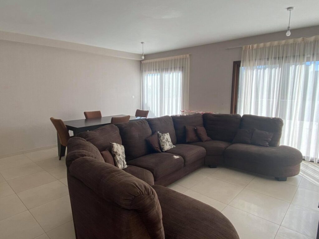 3-Bedrooms Townhouse (Ref: 2313)