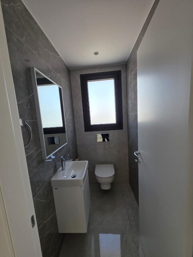 2-Bedrooms Apartment (Ref: 2296)