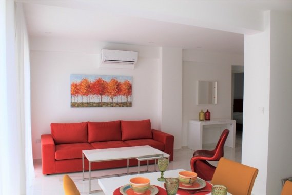 2 bedrooms apartment (Ref: 4215)