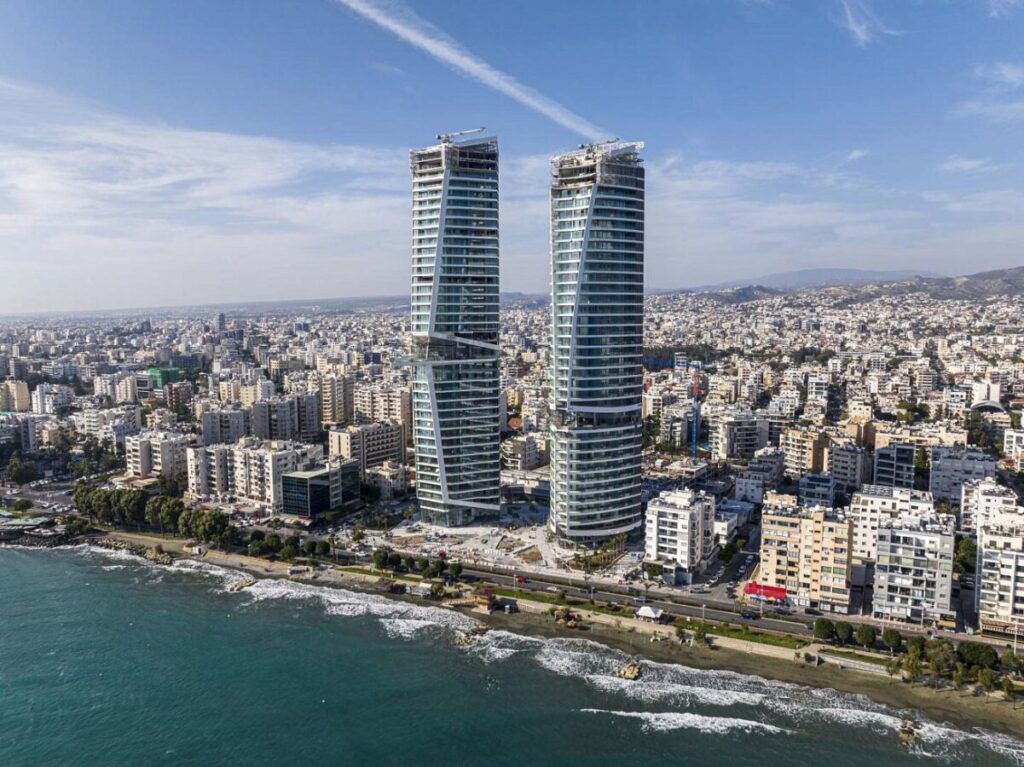 2 BEDROOMS APARTAMENTS FOR SALE (Ref: 2644)