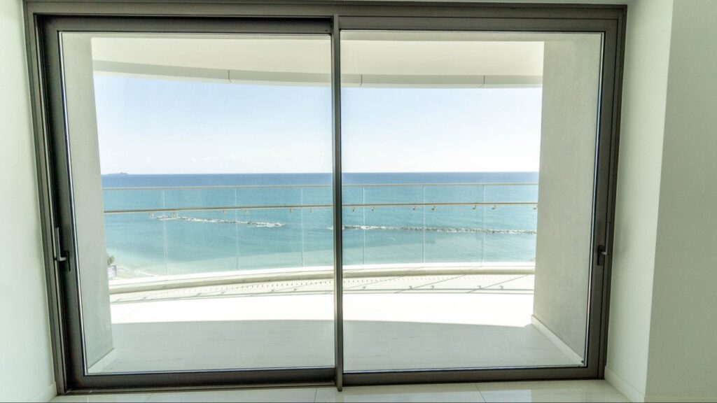 2 bedrooms apartment (Ref: 4099)