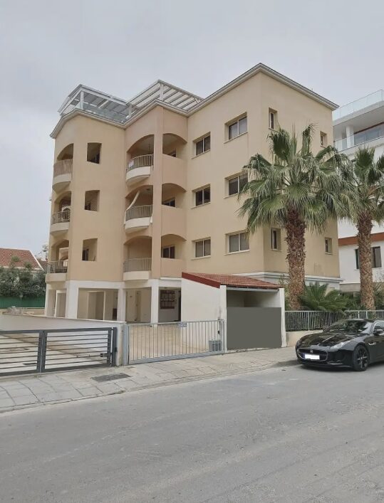 2-bedroom penthouse (Ref: 3141)