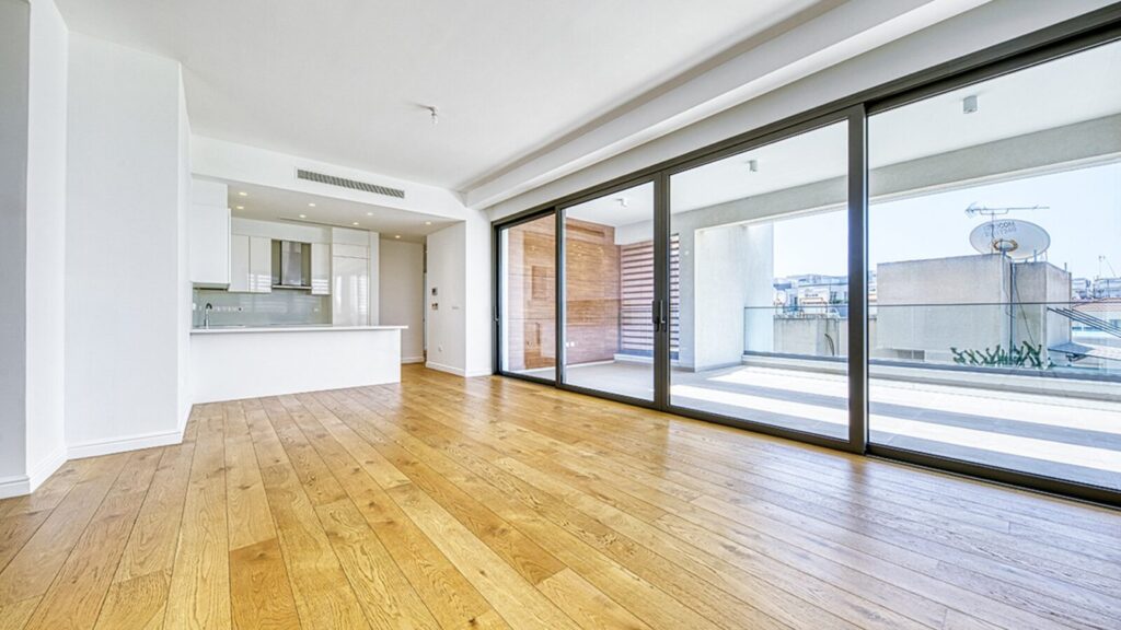 3 bedrooms apartment (Ref: 3831)