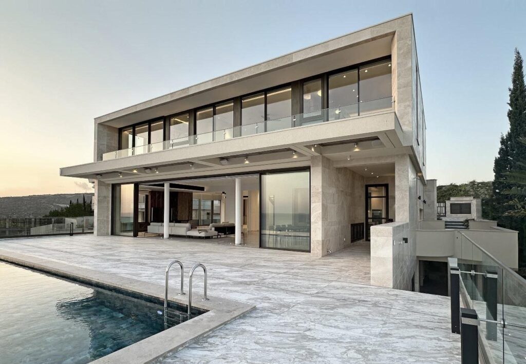 5 bedrooms house (Ref: 4157)
