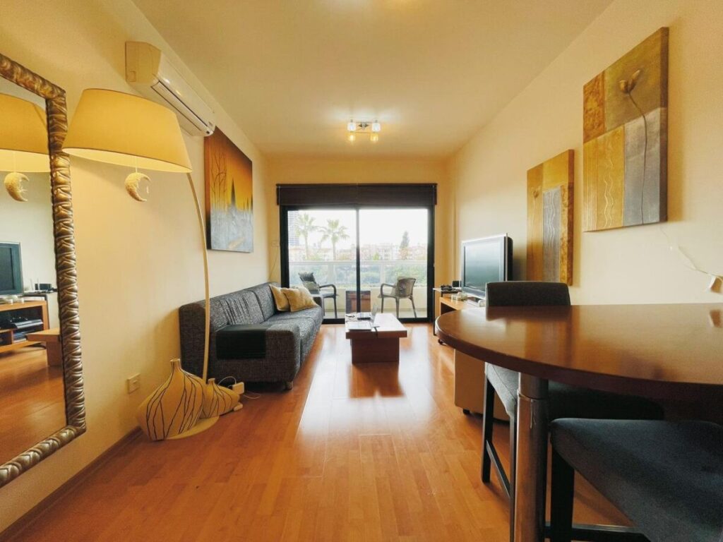 2 bedroom apartment (Ref: 4210)
