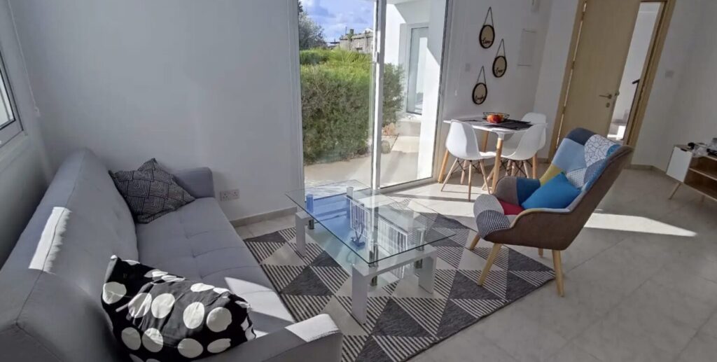Apartment building for sale (Ref: 3810)