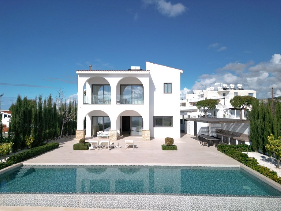 3 bedrooms villa (Ref: 4554)