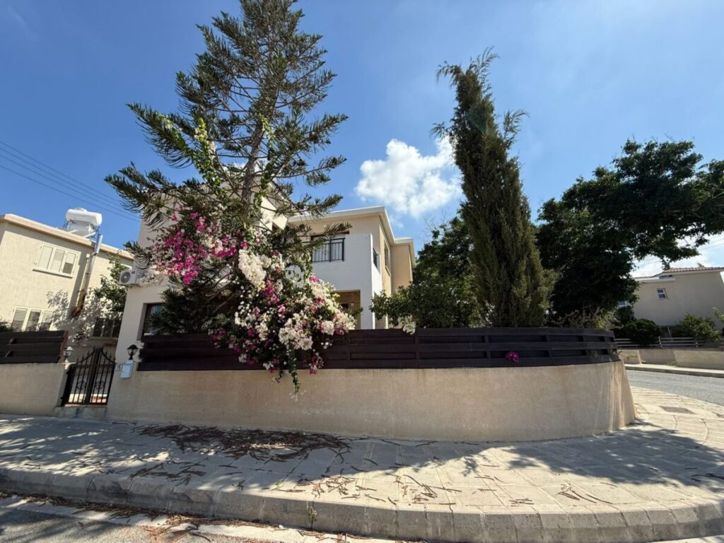 4-Bedroom House (Ref: 4132)