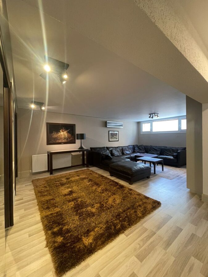 4 bedrooms villa (Ref: 4103)