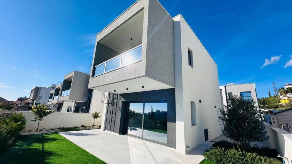 2 bedroom house for rent (Ref: 2519)