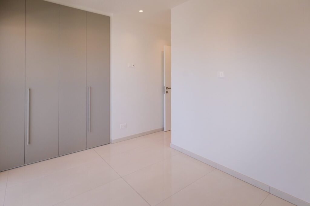 2-Bedrooms Apartment (Ref: 1865)