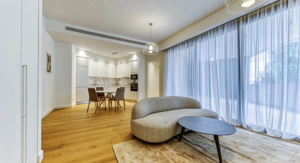 2 bedrooms apartment (Ref: 4329)