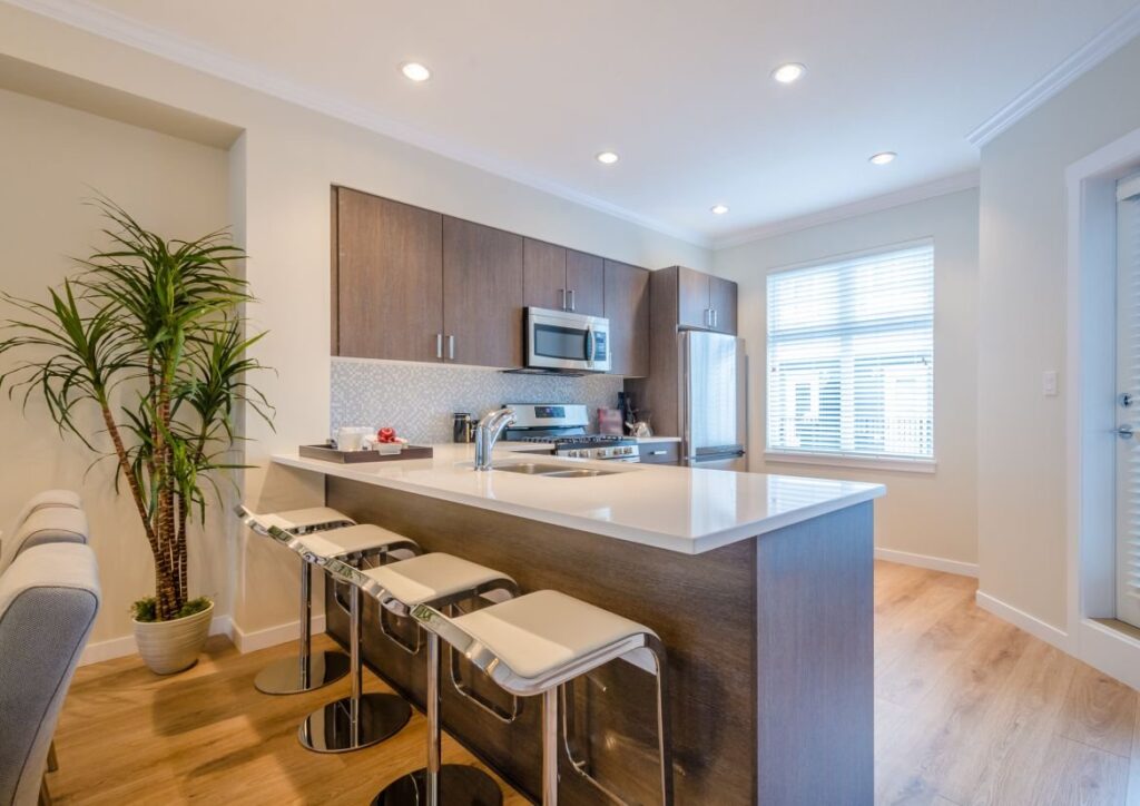 2-Bedrooms Apartment (Ref: 1603)